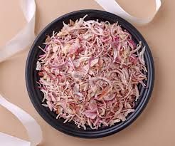 DEHYDRATED PINK ONION FLAKES