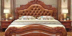Wooden Queen Size Bed