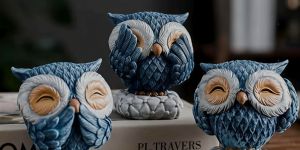 Cute Blue Decorative Owl Family Showpiece Set
