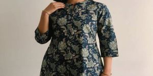 ST 0002 Ladies Collared Kurti