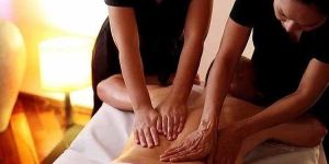 Synchronized 4 Hand Massage Service