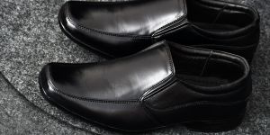 Mens Black Leather Slip On Shoe