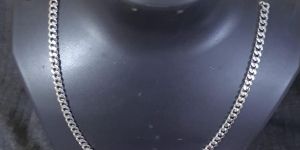 Artificial Curved Chain
