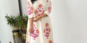 Trendy Cotton Floral Printed A-Line Kurti with Pant Set for Women