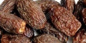 Dry Dates Cutting Roasted