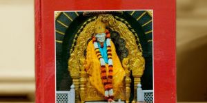 Shree Sai Sadcharitra Religious Book