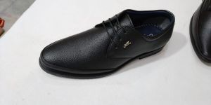 Mens Classic Black Leather Derby Shoes