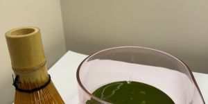 Glass Matcha Bowl & Whisk Holder Set - Pink