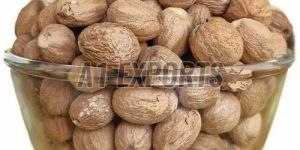 Premium Whole Nutmeg