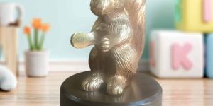 Aluminium Squirrel Shape Showpiece