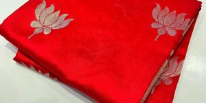 silver zari border kamal butta pattu soft silk saree