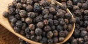 Whole Black Pepper Seeds