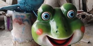 FRP Frog Statue