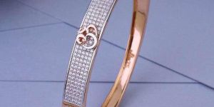 Rose Gold Om Trishul Kada