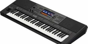 Yamaha PSR-SX920 61 Key Professional Arranger Workstation