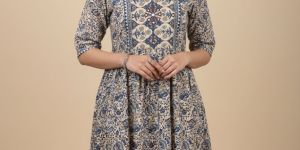 Womens Cotton Floral Print Anarkali Kurta