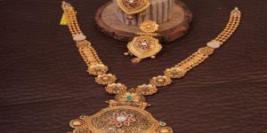 Antique Temple Style Gold Polish Silver Necklace Set