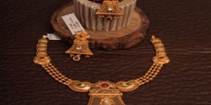 Temple Bell Pendant Necklace Set
