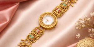 Traditional Kundan Motif Bracelet Watch
