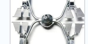 Zinc Fourway Fin Type Spider