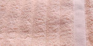 Zero Twist Bath Towel_Peach_Wave Design_70 X 150 cms_600 GSM