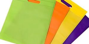 1620 Inches Biodegradable D Cut Carry Bags