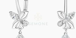 4.20 Carat Pear Cut Lab Diamond Drop Earring VS2 Clarity E Color