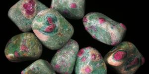 Ruby Kyanite Tumbled Stone