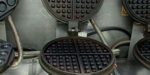 Stainless Steel Round Waffle Maker