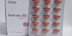 Isotroin Capsules
