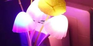 Mushroom LED Table Lamp