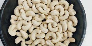 W150 Whole Cashew Nut