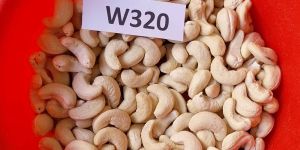 W320 Whole Cashew Nut