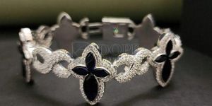 Ladies Black and Silver Flower Design Fashionable Moissanite Diamond Bracelet