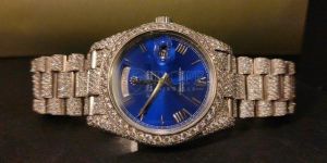 Royal Blue Round Dial Diamond Fashion Watch with Quartz Movement