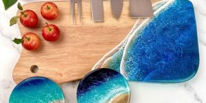 Premium Handcrafted Resin Cheese Board Gift Set