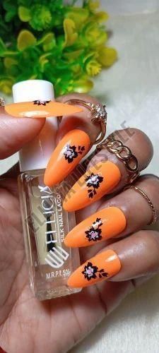 Ellicia Glossy Top Coat Nail Polish