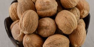 Whole Nutmeg