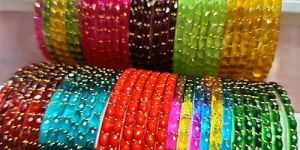 Multicolor Glass Bangles
