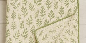 Green Botanical Leaf Printed Malmal Quilt
