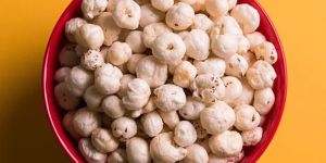Pink Salt & Cracked Pepper Makhana