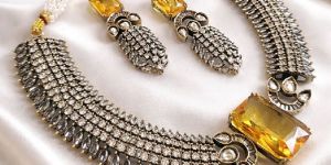 Choker Necklace Set