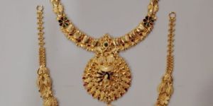 Gold Necklace Set