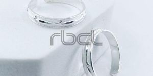 Sea Fish Plain Toe Ring