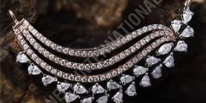 Traditional Rose Gold Diamond Pendant