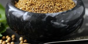 Crushed Coriander Seeds