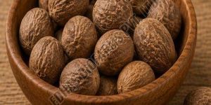 Whole Nutmeg
