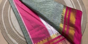 Ladies Mercerised Cotton Ilkal Jeri Checks Saree