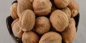 Whole Nutmeg
