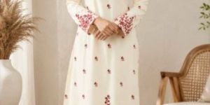 Elegent Cream Bloosom Long Kurti